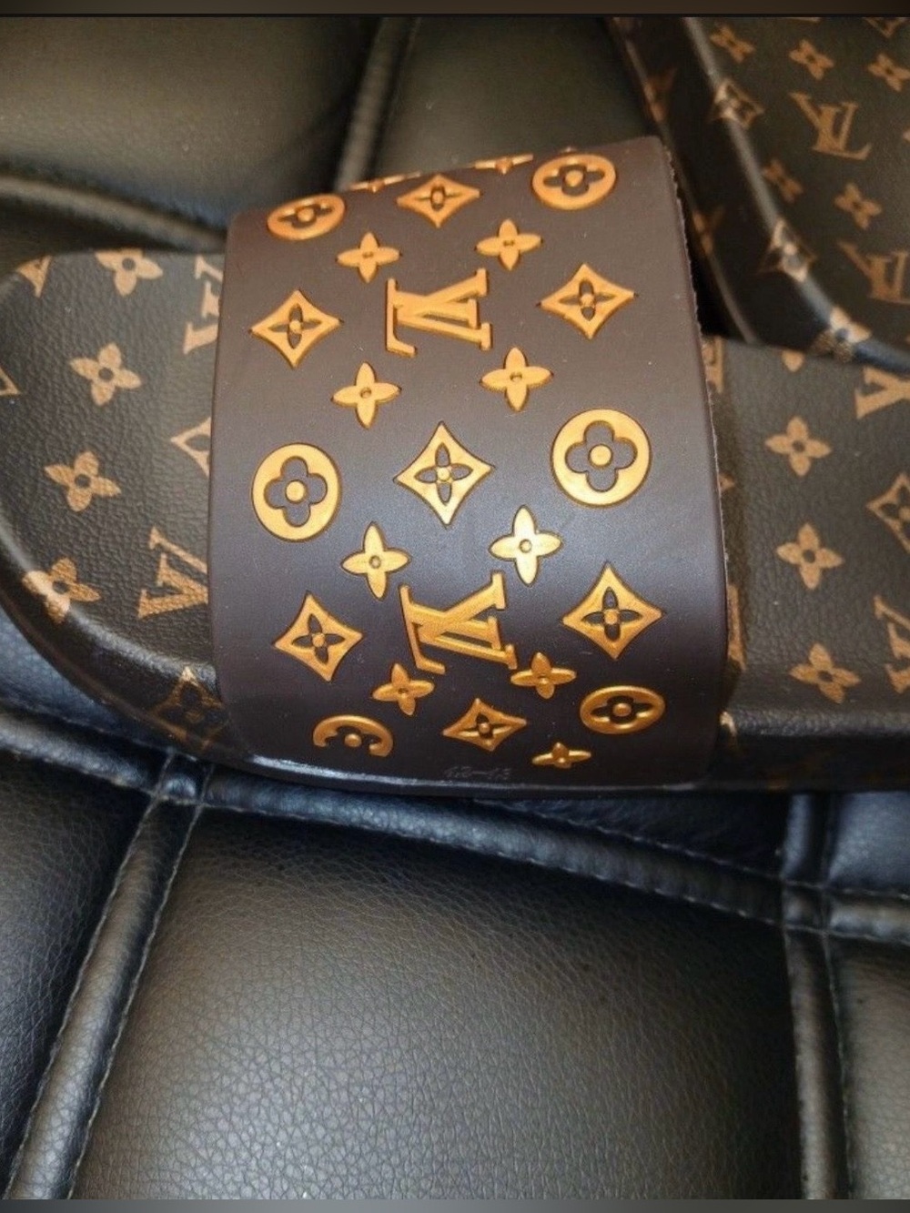 New Patterned Luxury LV Open Toed Slides Shoes Size 8 - Picture 2 of 3